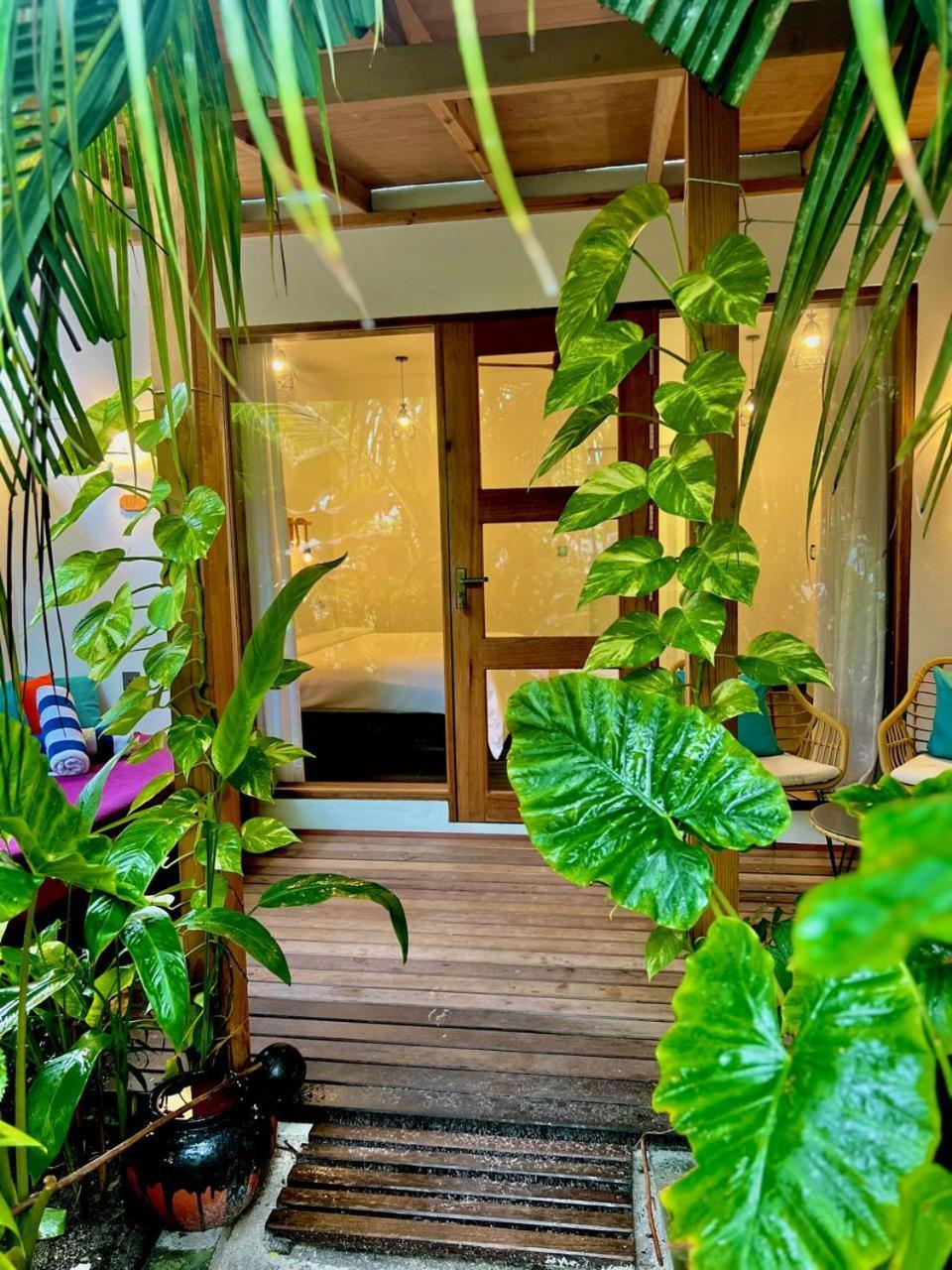 Seaside Dhigurah Hotel Dhigurah  Ngoại thất bức ảnh